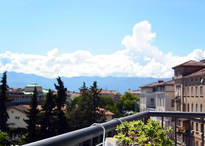 Center Vibes Lux * Rijeka